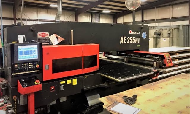 22 TON AMADA AE255NT SERVO-DRIVEN, 51 STATION, MFG:2011