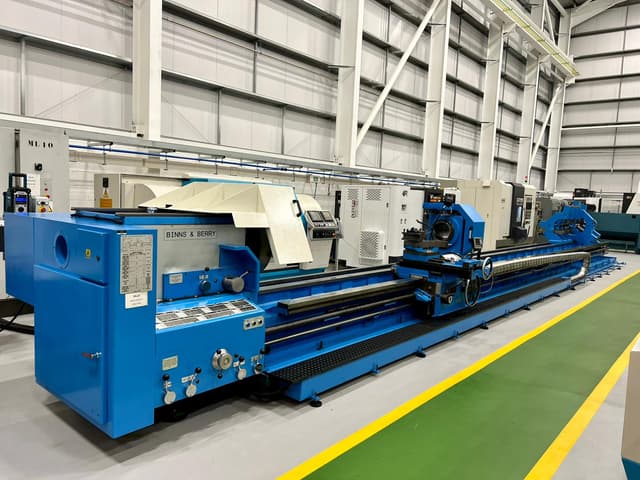 BINNS & BERRY Trident L850 Straight Bed Centre Lathe x 12,000mm Between Centres. Rebuilt 2008