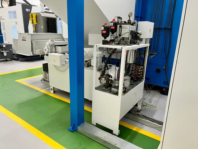 TOS Hulin SKIQ16 CNC Vertical Borer with Fanuc 16T Control. Year 1999