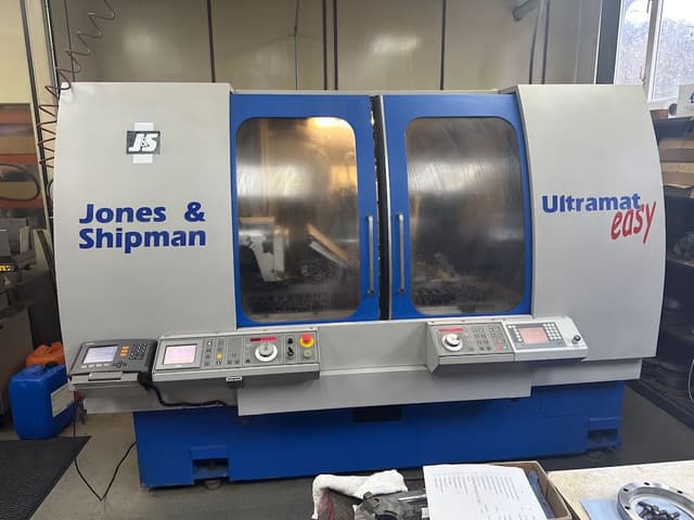 Jones & Shipman Ultramat 650 Easy M CNC Cylindrical Grinding Machine