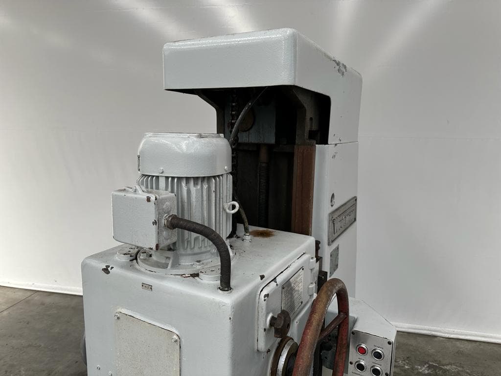 Machine image 8
