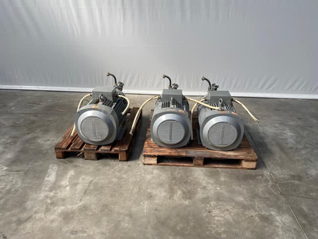 Volvo - F11-39-RB-CN-K (M812)