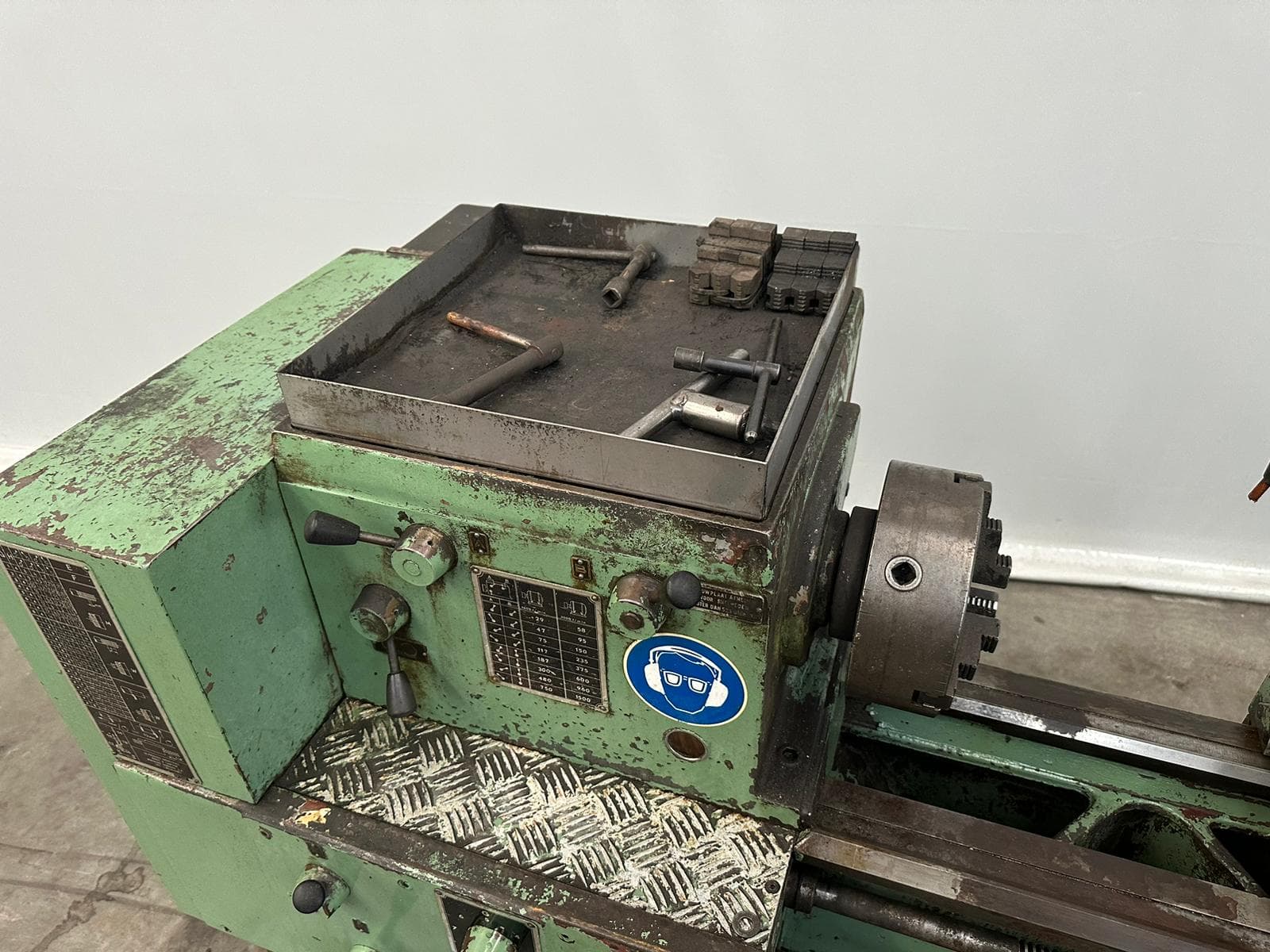 Machine image 9