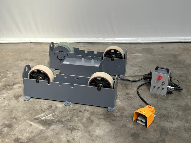 UWM - TRS2200 (L337)