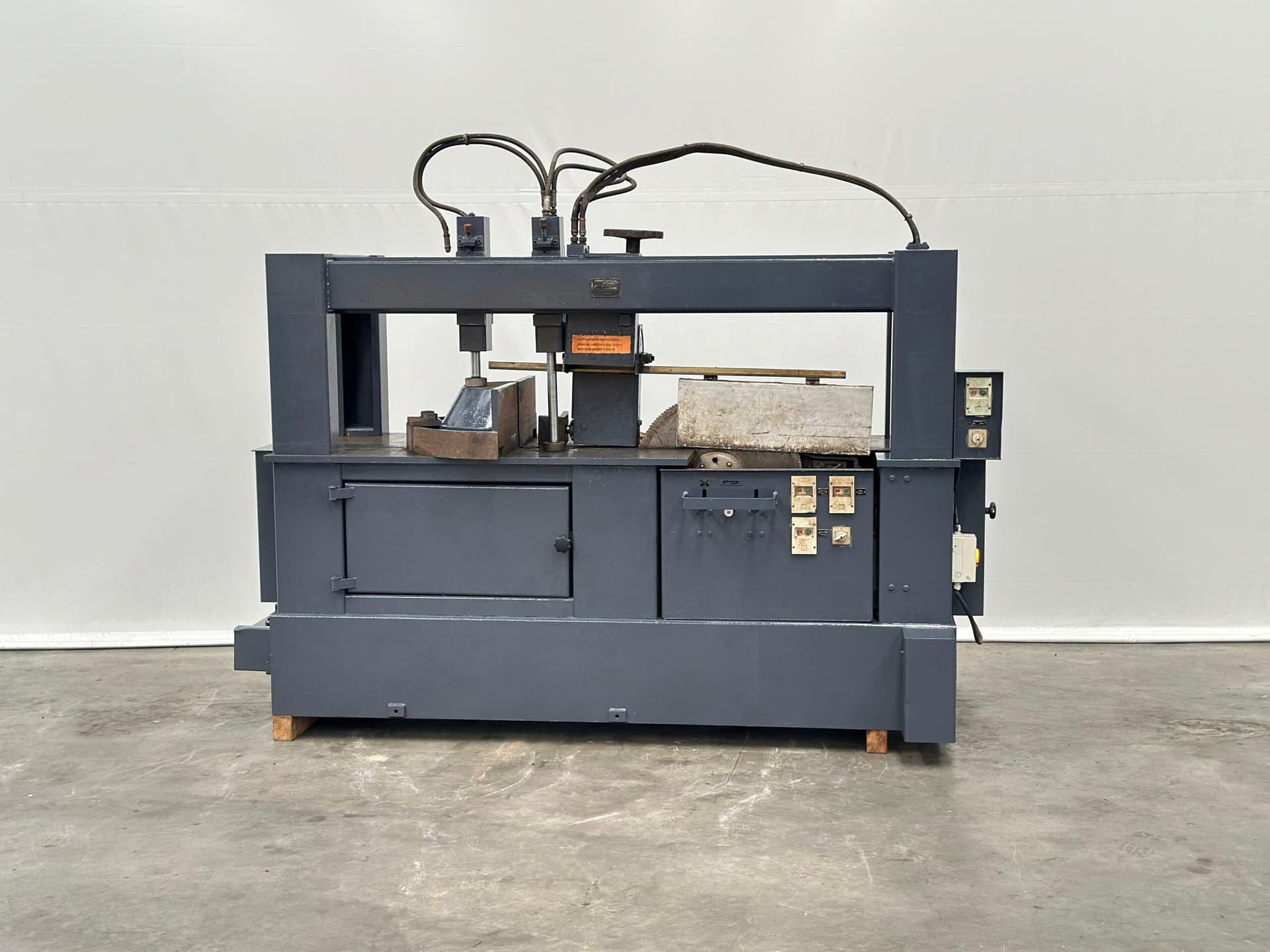Machine image 1