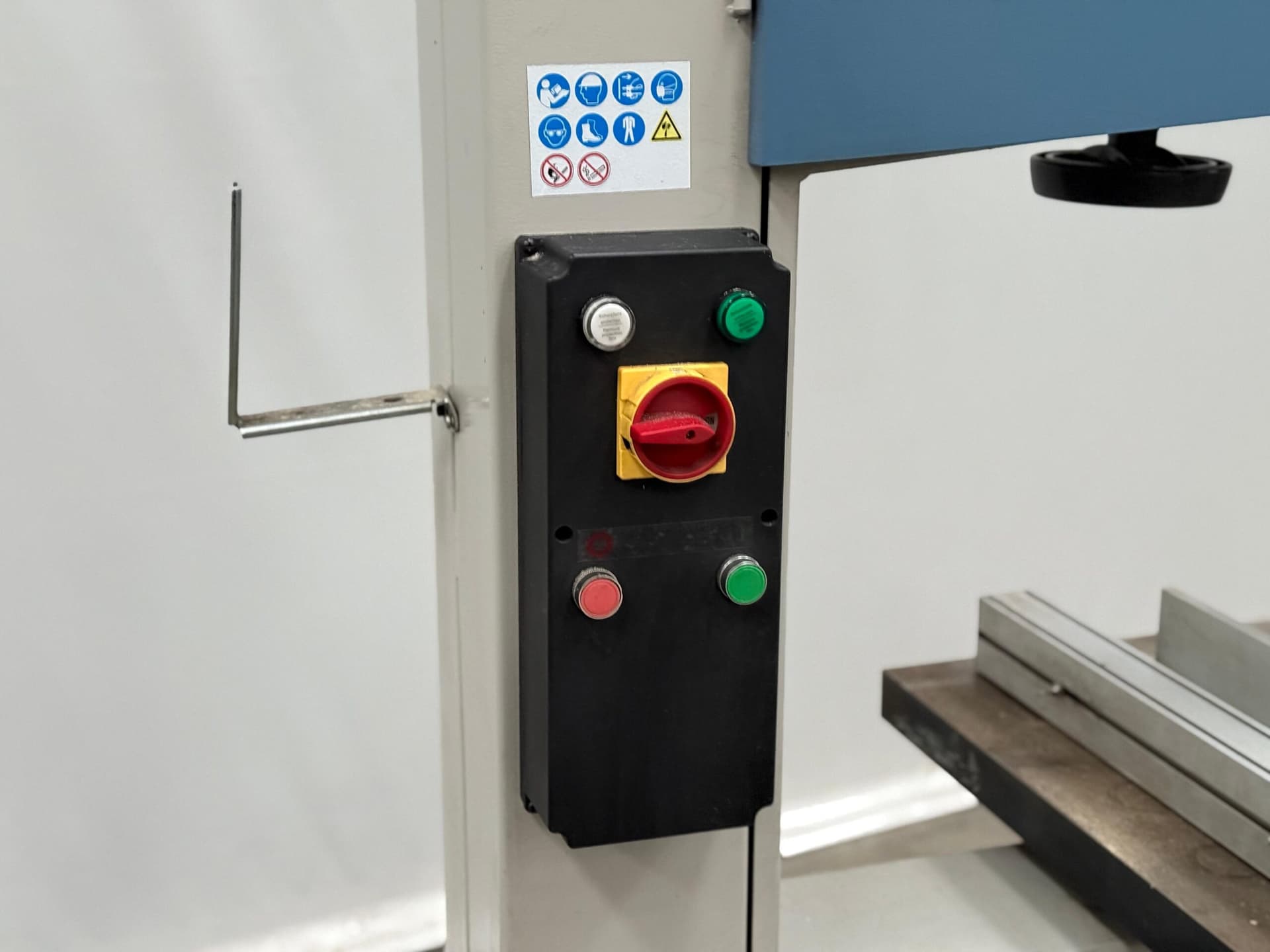 Machine image 6