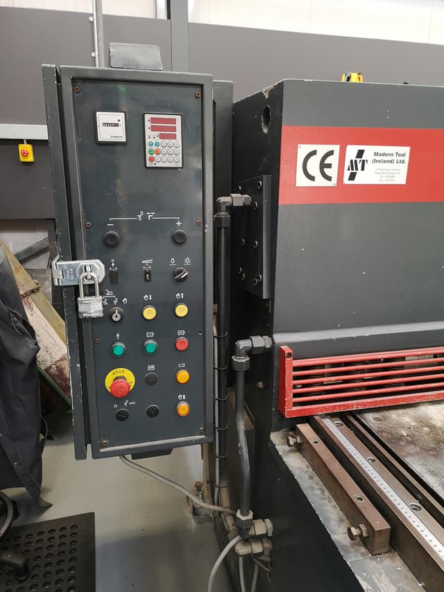 2003 Baykal Guillotine