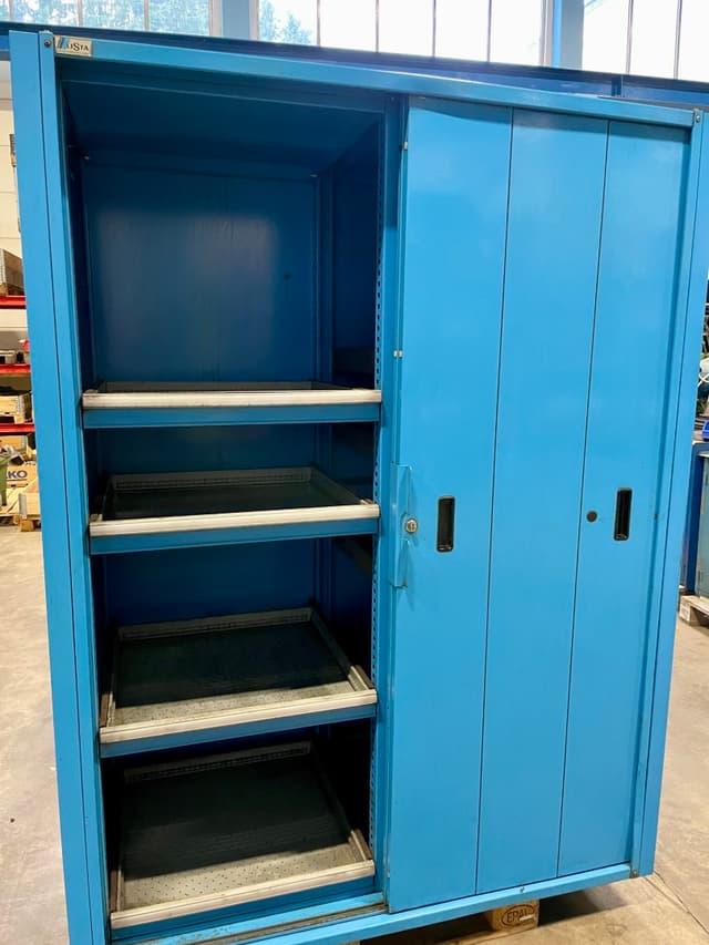 Listaskåp med skjutdörrar och lådor typ B351/B359