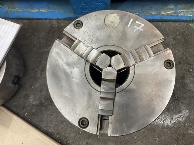 Pratt Chuck 3jaw  250 mm