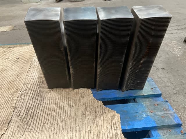 Set of 300 mm Webster & Bennett Chuck Jaws