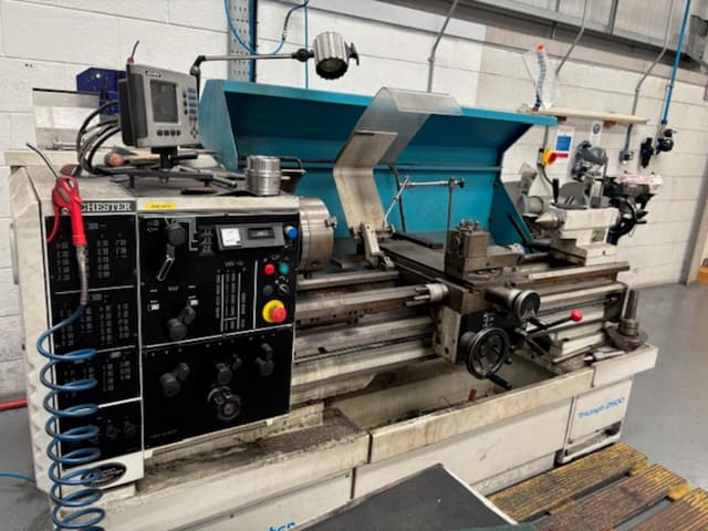 Colchester Triumph VS 2500 Gap Bed Lathe