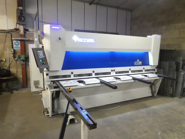 Accurl MS8-6×3200 Hydraulic Shear