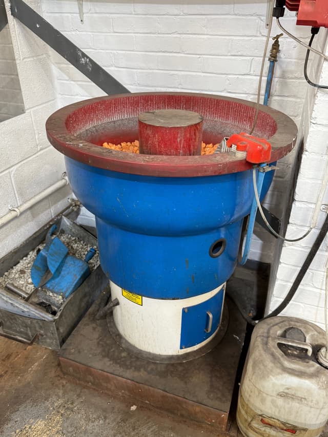 PDJ TBT 75 Vibratory Bowl Finishing Machine