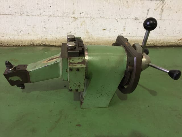 Radius dresser for grinding machine