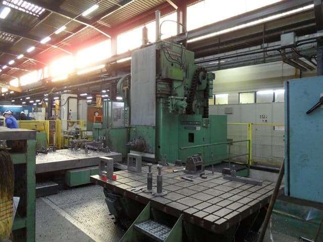 Horizontal machining centre SUNDSTRAND OMNIMILL