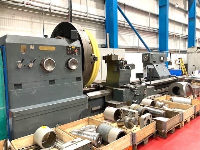 POREBA TCG200 x 5000mm Between Centres Heavy Duty Centre Lathe. Year 1987 (Can be supplied with a 6m bed extension – making it 11m between centres)