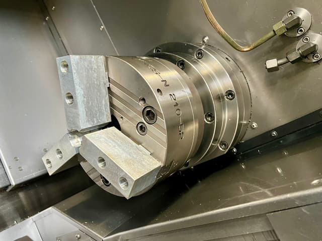 DOOSAN Puma TT1800SY CNC Lathe with Sub Spindle. Twin Turrets. Driven Tooling. Multifeed Barfeed. Fanuc 18i-TB Control. Year 2006