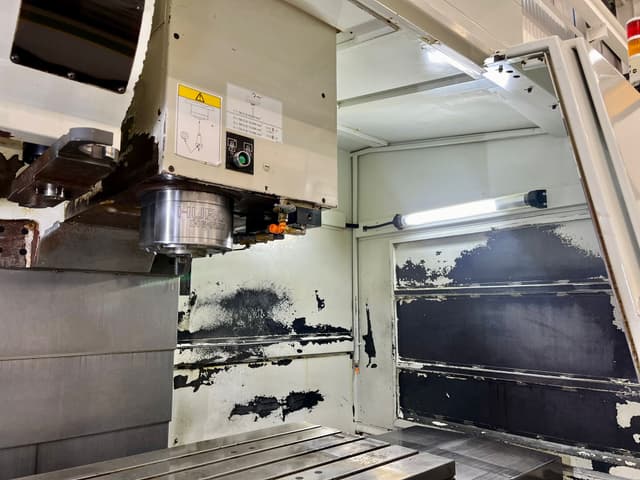 HURCO VMX42T Vertical Machining Centre with WinMAX Control. Year 2010