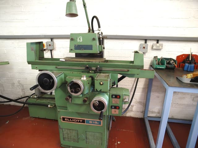 ELLIOTT Model 618 Hydraulic Surface with Magnetic Chuck