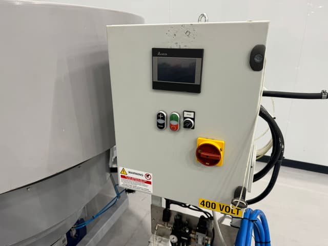 ROLLWASCH RVS-5 Wheelabrator Vibro Machine. Year 2019