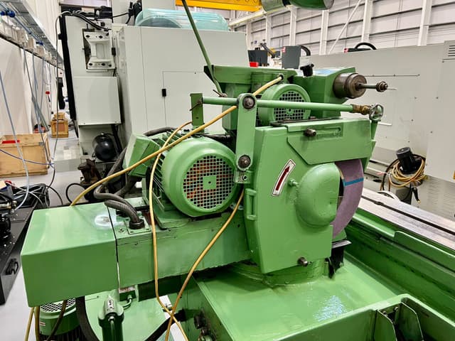 TOS Hostivar BHU 25 x 1000mm Universal Cylindrical Grinder with Internal Attachment