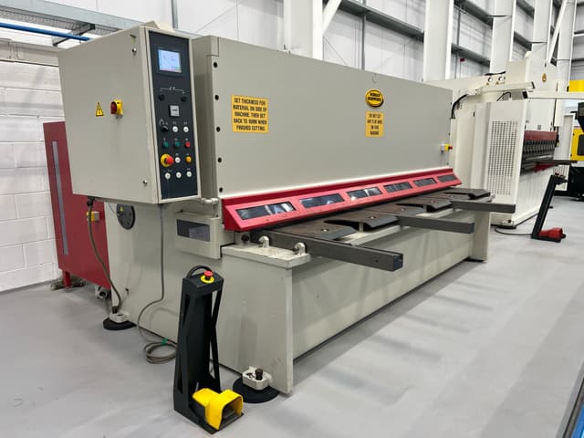 MORGAN RUSHWORTH BHG3 3100 x 10mm Hydraulic Guillotine with Cybelec CybTouch 8 NC Controller. Year 2013
