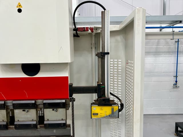 MORGAN RUSHWORTH PBNC 3100-160 Hydraulic Downstroking Pressbrake. Year 2013