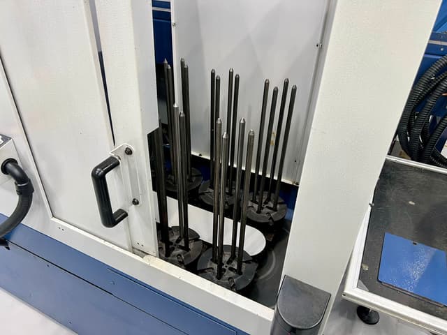 MORI SEIKI SL-153SY CNC Lathe with Collet Chuck & Sub Spindle. LNS Quick Load Servo II Barfeed & Overhead Gantry. MSG 501 (Fanuc) Control. Year 2001