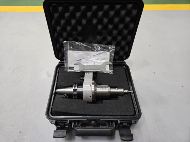 MAZAK Ultraspindle 60,000 RPM with SK40 Toolholder in Case