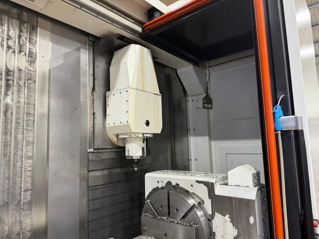 MAZAK VTC800/30SR Vertical Machining Centre with 2 x SANKYO NC Rotary Tables. MAZATROL Matrix Control. Year 2014