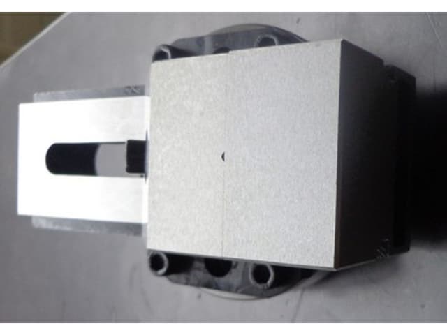 SWIVELLING PARALLEL-JAW VICE SCHAUBLIN