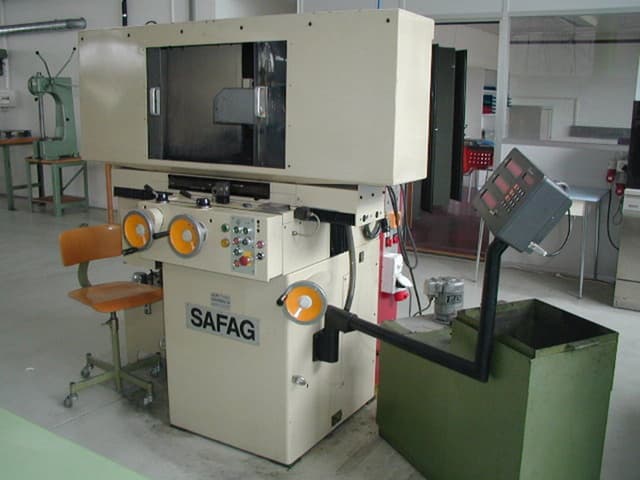 SURFACE GRINDING MACHINE SAFAG TYPE 3025 HV