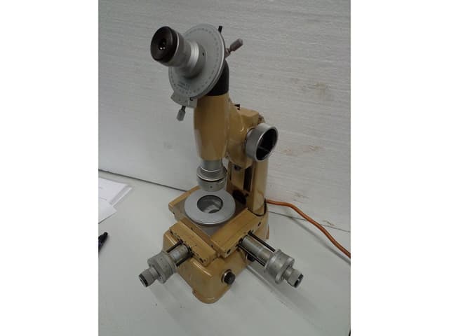 MICROSCOPE ISOMA TYPE M-102