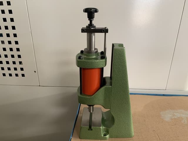 PNEUMATIC PRESS BENZING TYP DRP-200 Tandem 500