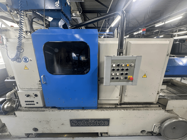 023053 - SCHÜTTE SF 32