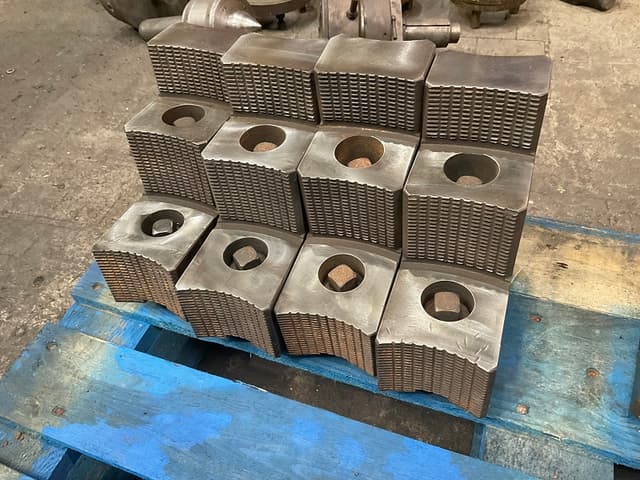 Set of 200 mm Webster & Bennett Chuck Jaws