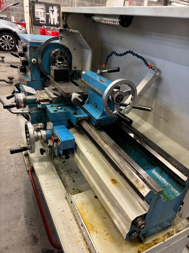 Pinacho S-90/165 Straight Bed Lathe